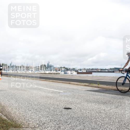 16.08.2026 - KN Förde Triathlon 2026 H.Heesch http://msf.ph/oto/9982361 16.08.2026 11:31:12 Radfahren 357, 427 meine-sportfotos.de