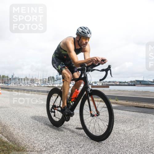 16.08.2026 - KN Förde Triathlon 2026 H.Heesch http://msf.ph/oto/9982369 16.08.2026 11:31:40 Radfahren 338, 395, 801 meine-sportfotos.de