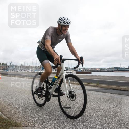 16.08.2026 - KN Förde Triathlon 2026 H.Heesch http://msf.ph/oto/9982399 16.08.2026 11:33:37 Radfahren 316, 388, 403, 409 meine-sportfotos.de