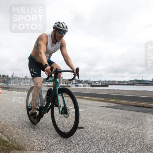 16.08.2026 - KN Förde Triathlon 2026 H.Heesch http://msf.ph/oto/9982415 16.08.2026 11:34:43 Radfahren 343, 345, 358, 393, 400, 410 meine-sportfotos.de