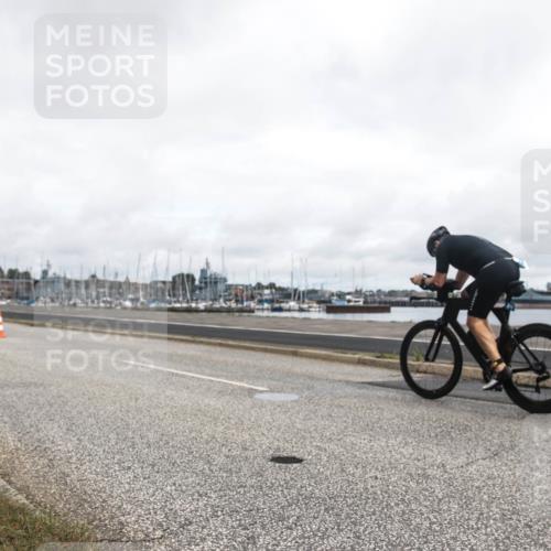 16.08.2026 - KN Förde Triathlon 2026 H.Heesch http://msf.ph/oto/9982424 16.08.2026 11:35:04 Radfahren 322, 364, 401 meine-sportfotos.de