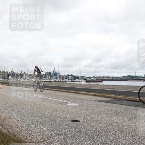 16.08.2026 - KN Förde Triathlon 2026 H.Heesch http://msf.ph/oto/9982429 16.08.2026 11:35:28 Radfahren 354, 439 meine-sportfotos.de