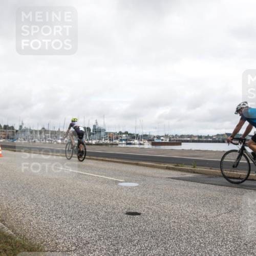 16.08.2026 - KN Förde Triathlon 2026 H.Heesch http://msf.ph/oto/9982439 16.08.2026 11:36:17 Radfahren 406, 421 meine-sportfotos.de