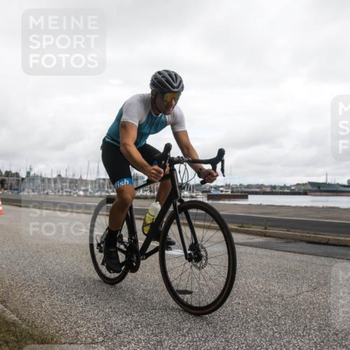 16.08.2026 - KN Förde Triathlon 2026 H.Heesch http://msf.ph/oto/9982462 16.08.2026 11:37:29 Radfahren 374, 413 meine-sportfotos.de