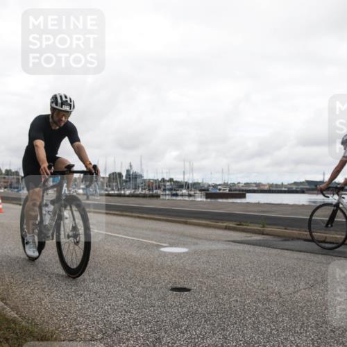 16.08.2026 - KN Förde Triathlon 2026 H.Heesch http://msf.ph/oto/9982489 16.08.2026 11:39:53 Radfahren 347, 396, 404 meine-sportfotos.de