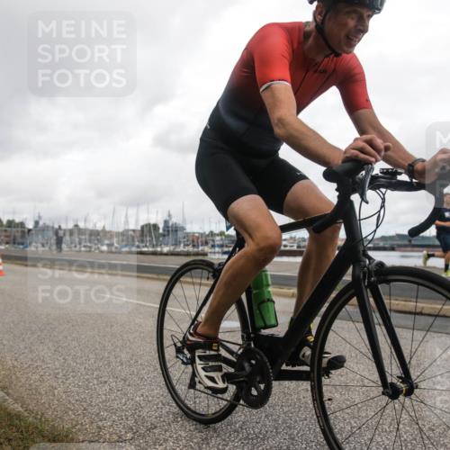 16.08.2026 - KN Förde Triathlon 2026 H.Heesch http://msf.ph/oto/9982519 16.08.2026 11:42:13 Radfahren 400, 428, 438 meine-sportfotos.de
