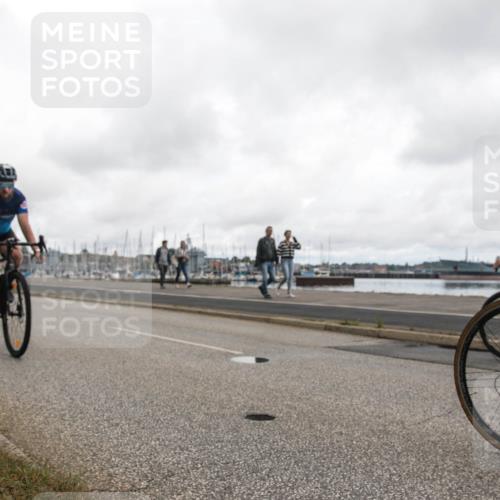 16.08.2026 - KN Förde Triathlon 2026 H.Heesch http://msf.ph/oto/9982553 16.08.2026 11:45:03 Radfahren 422, 438, 439 meine-sportfotos.de