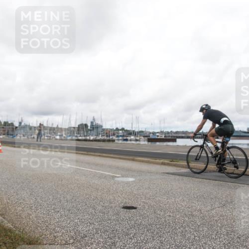 16.08.2026 - KN Förde Triathlon 2026 H.Heesch http://msf.ph/oto/9982592 16.08.2026 11:49:04 Radfahren  meine-sportfotos.de