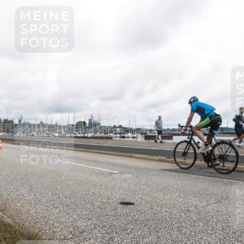 16.08.2026 - KN Förde Triathlon 2026 H.Heesch http://msf.ph/oto/9982600 16.08.2026 11:50:17 Radfahren  meine-sportfotos.de