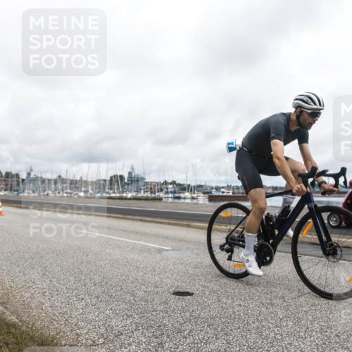 16.08.2026 - KN Förde Triathlon 2026 H.Heesch http://msf.ph/oto/9982602 16.08.2026 11:50:37 Radfahren 414, 424 meine-sportfotos.de