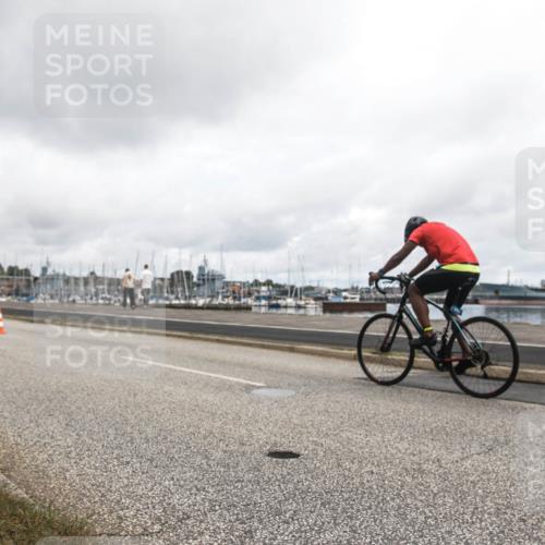 16.08.2026 - KN Förde Triathlon 2026 H.Heesch http://msf.ph/oto/9982618 16.08.2026 11:54:10 Radfahren  meine-sportfotos.de