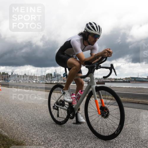 16.08.2026 - KN Förde Triathlon 2026 H.Heesch http://msf.ph/oto/9982675 16.08.2026 12:48:42 Radfahren 506, 514, 523, 525, 526, 547 meine-sportfotos.de