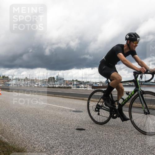 16.08.2026 - KN Förde Triathlon 2026 H.Heesch http://msf.ph/oto/9982687 16.08.2026 12:50:01 Radfahren 362, 507, 510, 519, 521, 527 meine-sportfotos.de