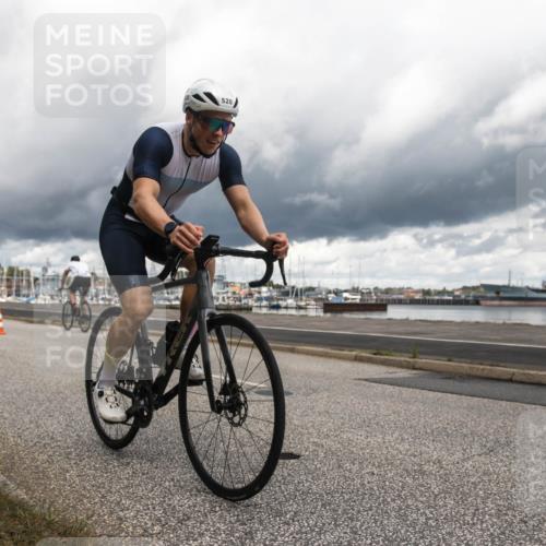 16.08.2026 - KN Förde Triathlon 2026 H.Heesch http://msf.ph/oto/9982690 16.08.2026 12:50:13 Radfahren 520, 541, 558 meine-sportfotos.de
