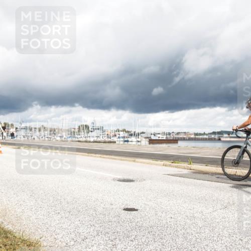16.08.2026 - KN Förde Triathlon 2026 H.Heesch http://msf.ph/oto/9982748 16.08.2026 12:53:06 Radfahren 502, 535, 559, 587, 701, 733 meine-sportfotos.de