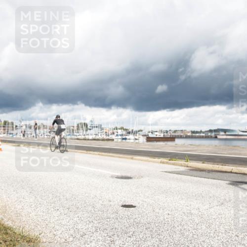 16.08.2026 - KN Förde Triathlon 2026 H.Heesch http://msf.ph/oto/9982769 16.08.2026 12:53:19 Radfahren 517, 588 meine-sportfotos.de