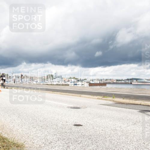 16.08.2026 - KN Förde Triathlon 2026 H.Heesch http://msf.ph/oto/9982770 16.08.2026 12:53:20 Radfahren 517, 556, 588 meine-sportfotos.de