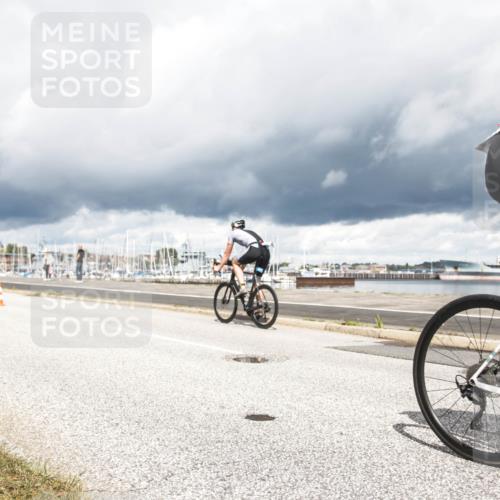 16.08.2026 - KN Förde Triathlon 2026 H.Heesch http://msf.ph/oto/9982778 16.08.2026 12:53:26 Radfahren 556, 569, 588, 719 meine-sportfotos.de