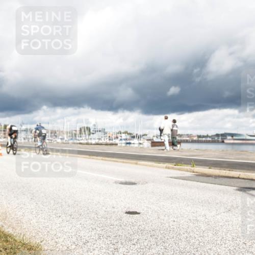16.08.2026 - KN Förde Triathlon 2026 H.Heesch http://msf.ph/oto/9982789 16.08.2026 12:53:32 Radfahren 544, 575 meine-sportfotos.de