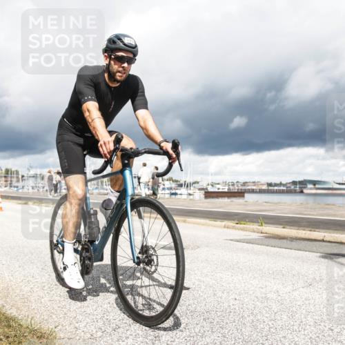 16.08.2026 - KN Förde Triathlon 2026 H.Heesch http://msf.ph/oto/9982796 16.08.2026 12:53:37 Radfahren 544, 575 meine-sportfotos.de