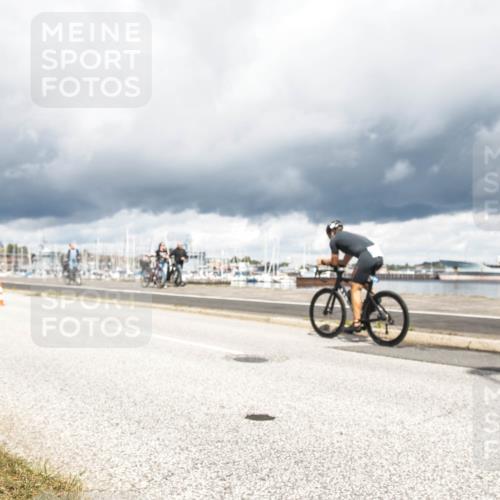 16.08.2026 - KN Förde Triathlon 2026 H.Heesch http://msf.ph/oto/9982828 16.08.2026 12:54:25 Radfahren 518, 579 meine-sportfotos.de