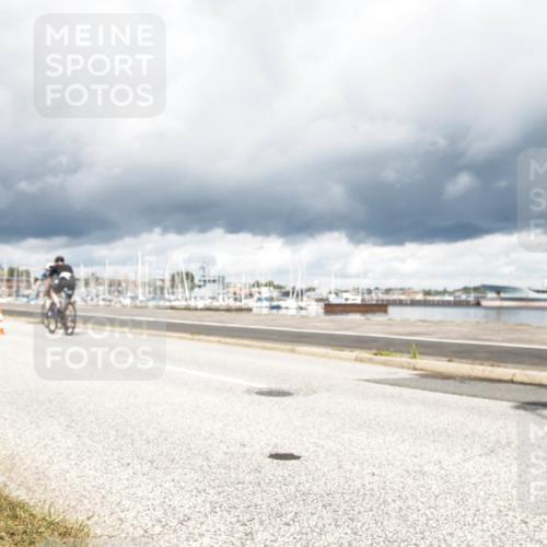 16.08.2026 - KN Förde Triathlon 2026 H.Heesch http://msf.ph/oto/9982837 16.08.2026 12:54:44 Radfahren 503, 708 meine-sportfotos.de