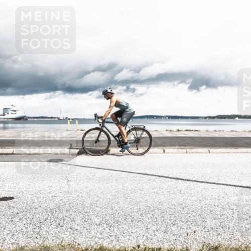 16.08.2026 - KN Förde Triathlon 2026 H.Heesch http://msf.ph/oto/9983053 16.08.2026 12:59:52 Radfahren 506, 510, 553, 581, 599, 603, 605 meine-sportfotos.de