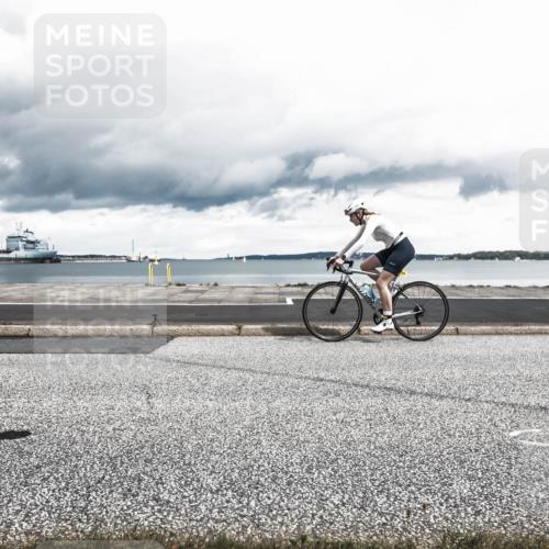 16.08.2026 - KN Förde Triathlon 2026 H.Heesch http://msf.ph/oto/9983114 16.08.2026 13:01:19 Radfahren 726 meine-sportfotos.de