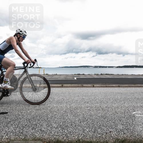 16.08.2026 - KN Förde Triathlon 2026 H.Heesch http://msf.ph/oto/9983534 16.08.2026 13:12:08 Radfahren 555, 578, 589, 705, 726, 729, 739, 746 meine-sportfotos.de