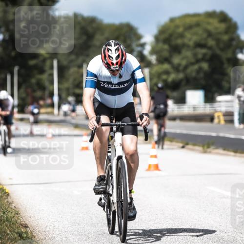 16.08.2026 - KN Förde Triathlon 2026 H.Heesch http://msf.ph/oto/9983538 16.08.2026 12:54:47 Radfahren 532, 566, 708 meine-sportfotos.de