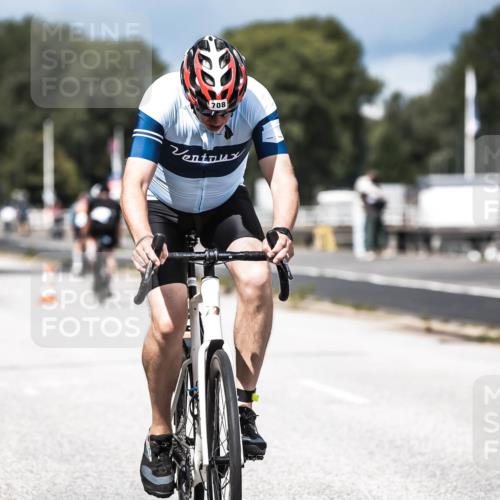 16.08.2026 - KN Förde Triathlon 2026 H.Heesch http://msf.ph/oto/9983546 16.08.2026 12:54:47 Radfahren 532, 566, 708 meine-sportfotos.de