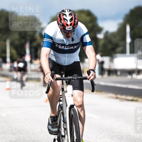 16.08.2026 - KN Förde Triathlon 2026 H.Heesch http://msf.ph/oto/9983549 16.08.2026 12:54:47 Radfahren 532, 566, 708 meine-sportfotos.de
