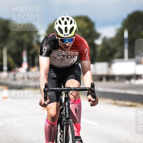 16.08.2026 - KN Förde Triathlon 2026 H.Heesch http://msf.ph/oto/9983589 16.08.2026 12:54:57 Radfahren 504, 565, 721 meine-sportfotos.de