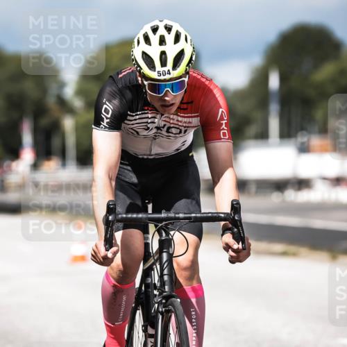 16.08.2026 - KN Förde Triathlon 2026 H.Heesch http://msf.ph/oto/9983591 16.08.2026 12:54:58 Radfahren 504, 565, 721 meine-sportfotos.de
