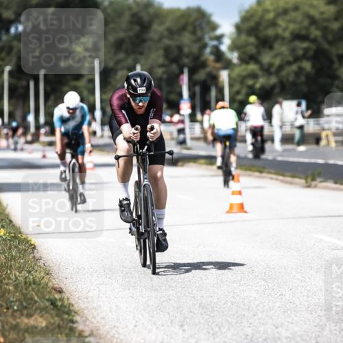 16.08.2026 - KN Förde Triathlon 2026 H.Heesch http://msf.ph/oto/9983627 16.08.2026 12:55:10 Radfahren 523, 705, 733 meine-sportfotos.de