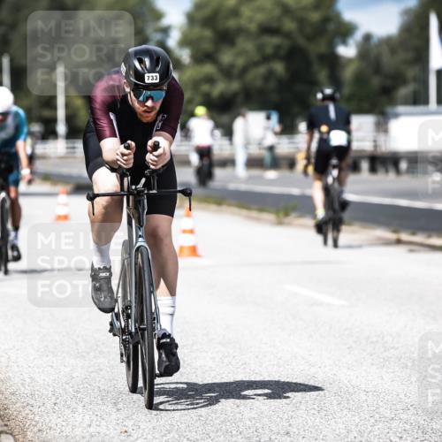 16.08.2026 - KN Förde Triathlon 2026 H.Heesch http://msf.ph/oto/9983638 16.08.2026 12:55:11 Radfahren 523, 705, 706, 733 meine-sportfotos.de