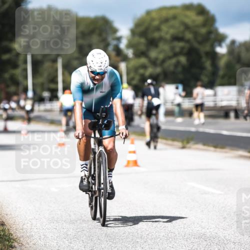 16.08.2026 - KN Förde Triathlon 2026 H.Heesch http://msf.ph/oto/9983647 16.08.2026 12:55:12 Radfahren 705, 706, 711, 733 meine-sportfotos.de