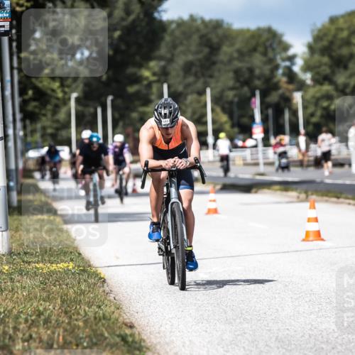 16.08.2026 - KN Förde Triathlon 2026 H.Heesch http://msf.ph/oto/9983665 16.08.2026 12:55:19 Radfahren 502, 514, 572, 706, 711 meine-sportfotos.de