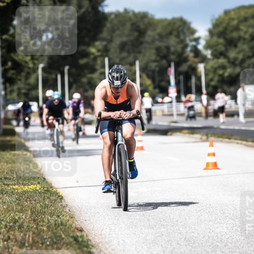 16.08.2026 - KN Förde Triathlon 2026 H.Heesch http://msf.ph/oto/9983668 16.08.2026 12:55:20 Radfahren 502, 514, 572, 587, 711 meine-sportfotos.de