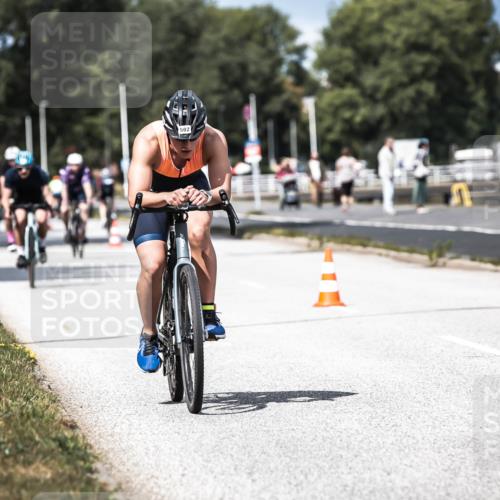 16.08.2026 - KN Förde Triathlon 2026 H.Heesch http://msf.ph/oto/9983673 16.08.2026 12:55:20 Radfahren 502, 514, 572, 587, 711 meine-sportfotos.de