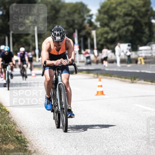 16.08.2026 - KN Förde Triathlon 2026 H.Heesch http://msf.ph/oto/9983675 16.08.2026 12:55:20 Radfahren 502, 514, 572, 587, 711 meine-sportfotos.de