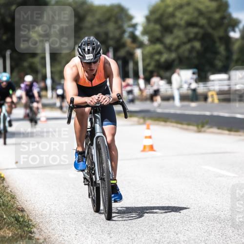16.08.2026 - KN Förde Triathlon 2026 H.Heesch http://msf.ph/oto/9983678 16.08.2026 12:55:20 Radfahren 502, 514, 572, 587, 711 meine-sportfotos.de