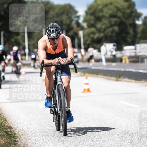16.08.2026 - KN Förde Triathlon 2026 H.Heesch http://msf.ph/oto/9983679 16.08.2026 12:55:20 Radfahren 502, 514, 572, 587, 711 meine-sportfotos.de