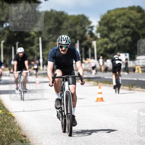 16.08.2026 - KN Förde Triathlon 2026 H.Heesch http://msf.ph/oto/9983693 16.08.2026 12:55:23 Radfahren 502, 546, 572, 587, 719 meine-sportfotos.de