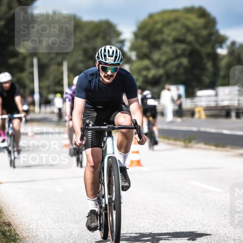 16.08.2026 - KN Förde Triathlon 2026 H.Heesch http://msf.ph/oto/9983699 16.08.2026 12:55:23 Radfahren 502, 546, 572, 587, 719 meine-sportfotos.de