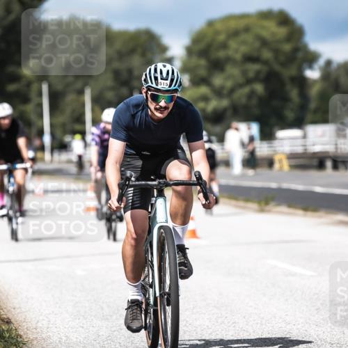 16.08.2026 - KN Förde Triathlon 2026 H.Heesch http://msf.ph/oto/9983700 16.08.2026 12:55:23 Radfahren 502, 546, 572, 587, 719 meine-sportfotos.de