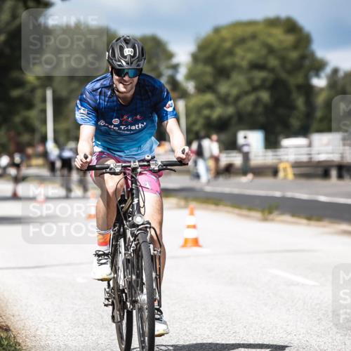 16.08.2026 - KN Förde Triathlon 2026 H.Heesch http://msf.ph/oto/9983754 16.08.2026 12:55:30 Radfahren 526, 580, 719, 720 meine-sportfotos.de