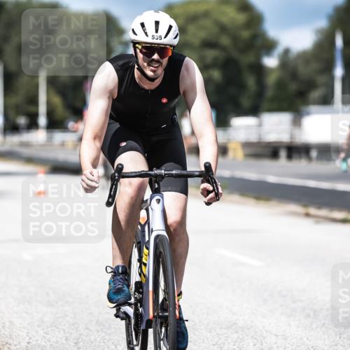 16.08.2026 - KN Förde Triathlon 2026 H.Heesch http://msf.ph/oto/9983782 16.08.2026 12:55:36 Radfahren 526, 535 meine-sportfotos.de