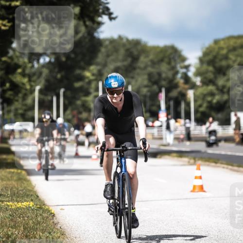 16.08.2026 - KN Förde Triathlon 2026 H.Heesch http://msf.ph/oto/9983786 16.08.2026 12:55:47 Radfahren 513, 517, 561, 562 meine-sportfotos.de