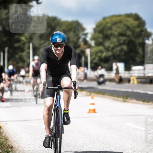 16.08.2026 - KN Förde Triathlon 2026 H.Heesch http://msf.ph/oto/9983793 16.08.2026 12:55:47 Radfahren 513, 517, 561, 562 meine-sportfotos.de
